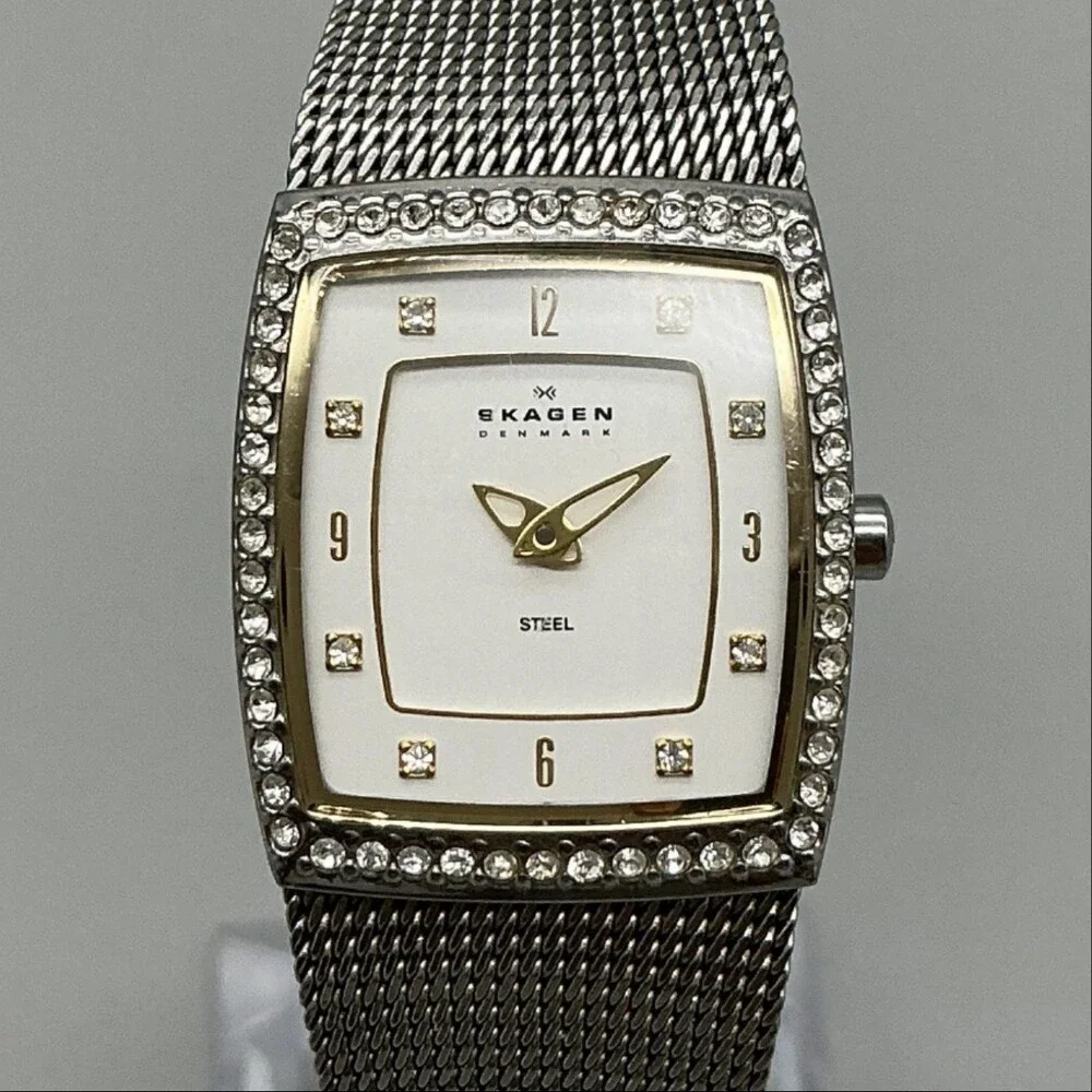Skagen Womens Watch 21mm White Dial Silver Tone Crystal Bezel New Battery